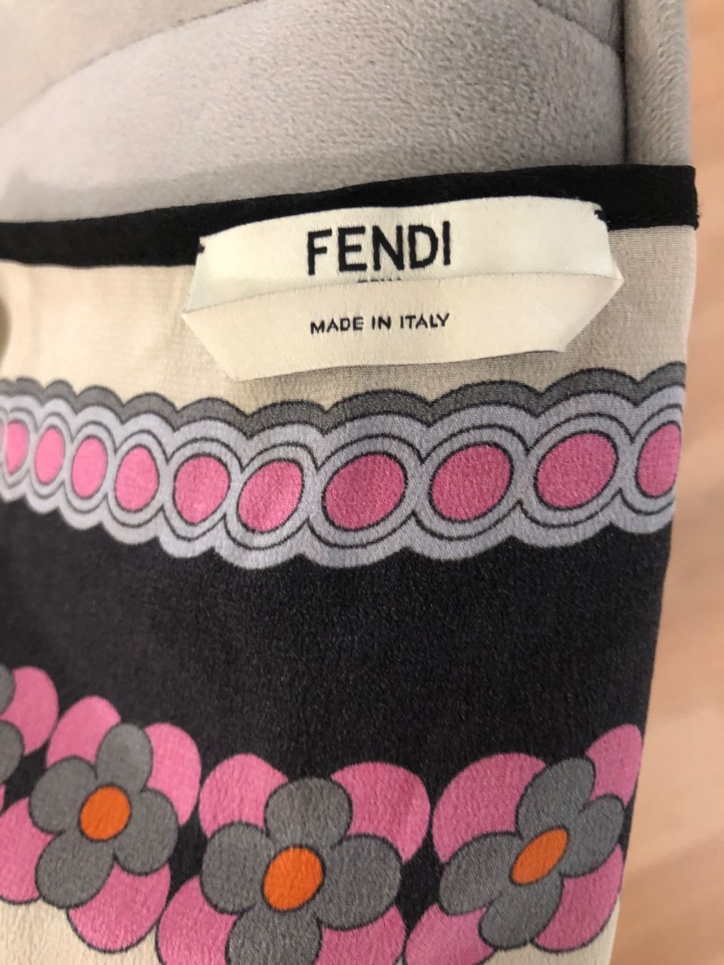Fendi Tuniche: Fendi Kaftan Seide Neu – Nuovo (secondo la descrizione) da St. Moritz venduto da Capricorn88 1