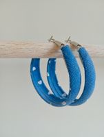 Blaue Denim Creolen mit Herzchen, ca. 5 cm Durchmesser