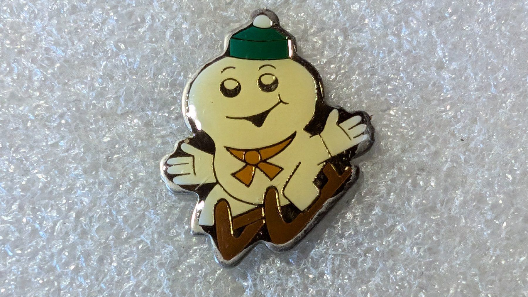 Placchette & Badge: Ansteckpin 220: Maga Bio – Usato da Oppligen venduto da Pin-Fall-Shop