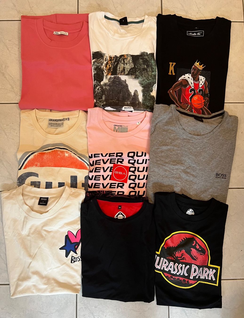 Magliette Polo: Lot de 9 T-shirt taille M – Usato da Basel venduto da La.Bonne.affaire