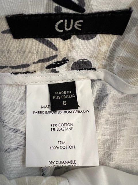 Blusen: Sommerset Shorts mit Bluse Gr. 34 cue – Gebraucht aus Wabern von adamovski 5