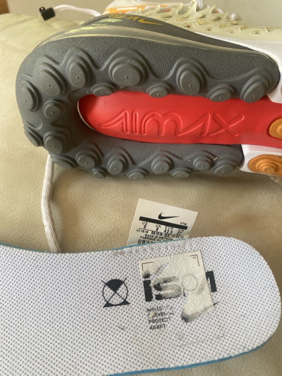 Nike Scarpe da uomo: Nike Air Max 270 ISPA Grösse 42Neuwertig – Nuovo (secondo la descrizione) da Dübendorf venduto da feusiedi 3