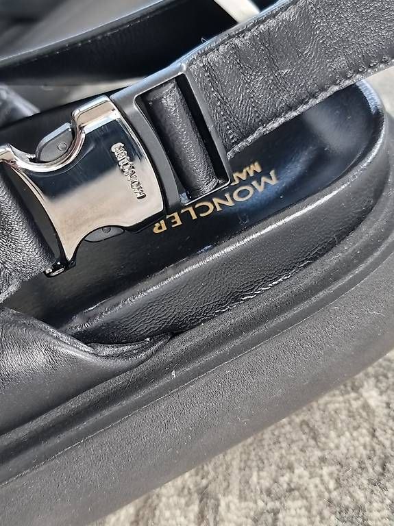Scarpe da donna: Original Moncler Sandalen, Grösse 39 – Usato da Ostermundigen venduto da d-p73 2
