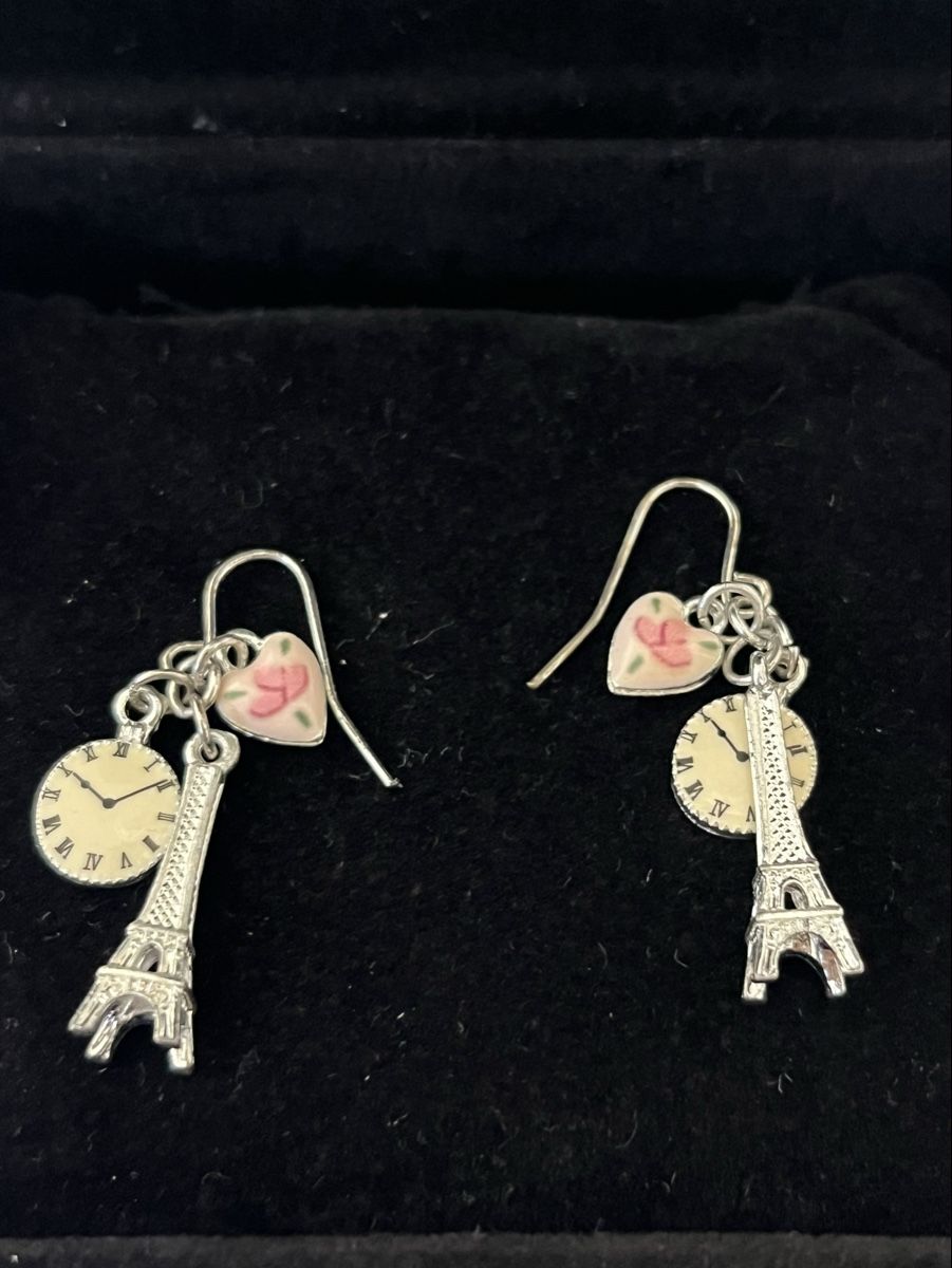 Ohrringe & -stecker: Paire de boucles d'oreilles Tour Eiffel – Neu (gemäss Beschreibung) aus Aigle von sow_m7gm 1