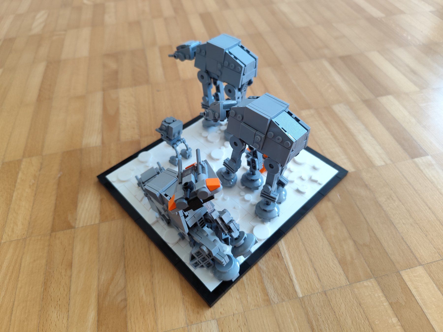 Kit di costruzioni: Modbrix - Attack On The Ice Planet – Usato da Zofingen venduto da Debohli 3