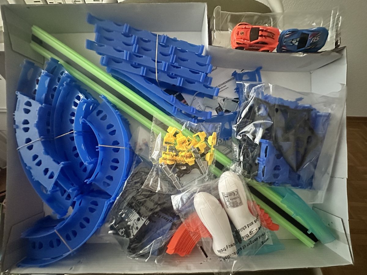 Circuits: RC Magic Traxx  – Neuf avec emballage d'origine à Fällanden par May-bach 1