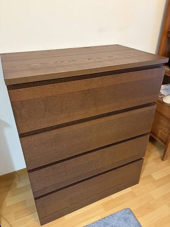 Cassettiere: Commode 4 tiroirs en parfait état  – Usato da Peseux venduto da ric_ybl8
