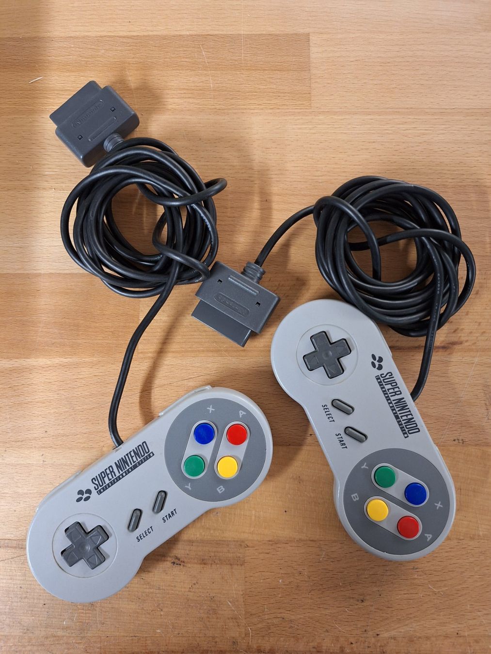 Nintendo Console: Super Nintendo SNES PAL Bundle inkl. 11 Spiele – Usato da Wetzikon ZH venduto da maehli87 2