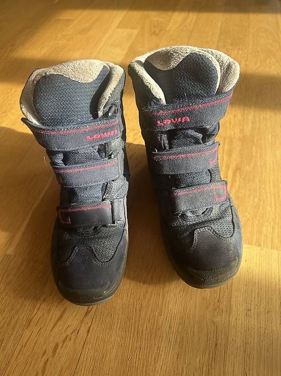 Scarpe per ragazzi: Winterschuhe Lowa Grösse 34 – Usato da Bannwil venduto da celine24