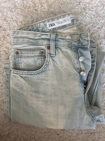 Zara Jeans