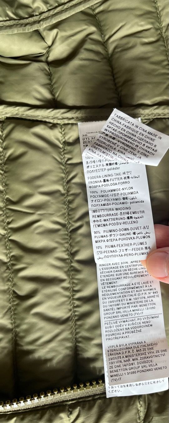 Benetton Giacche: Doudoune en plumes Benetton vert olive, T38 – Usato da Neuchâtel venduto da Virg30 6