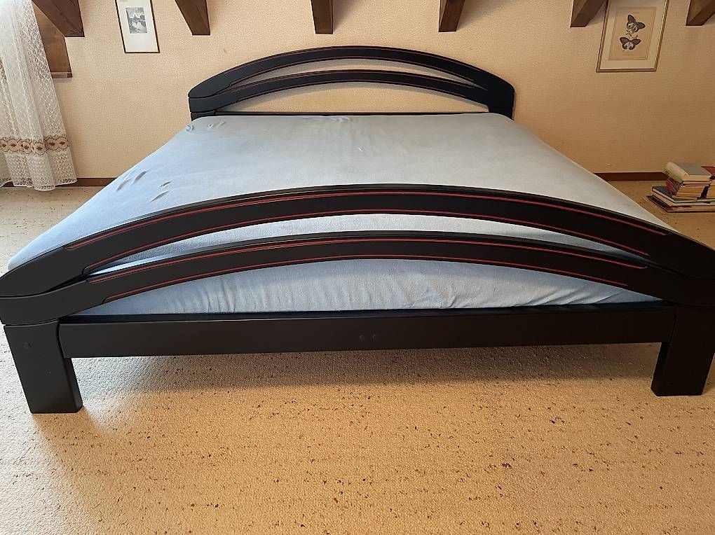 Betten: Altes Doppelbett  – Gebraucht aus Emmenbrücke von nil_mtg6 2