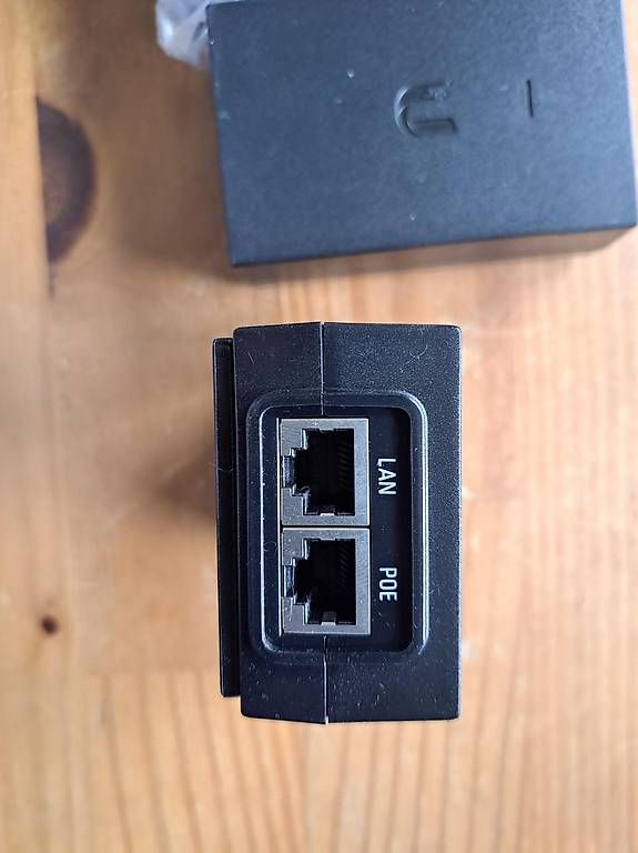 Ubiquiti Unità & Adattatore: Ubiquiti PoE Injector schwarz – Nuovo (secondo la descrizione) da Attiswil venduto da ewy_g8th 1