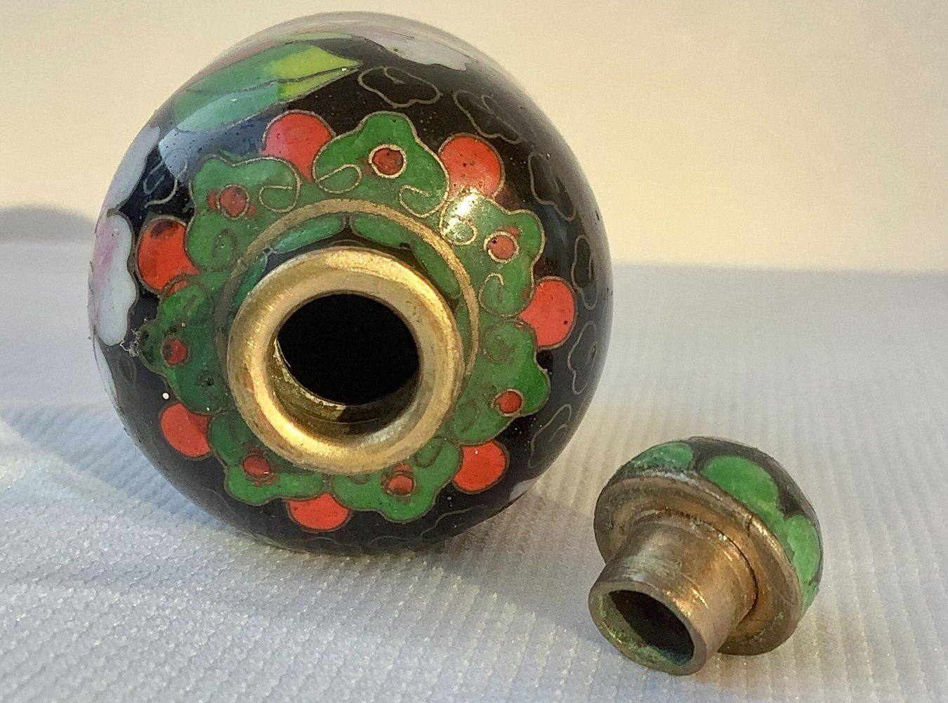 Flaconi: China 3 Snuffbottle Cloisonne Glas – Usato da Basel venduto da chinarh891 2