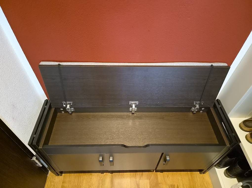 Cassettiere: Schuhkommode mit Sitzfläche – Usato da Zürich venduto da sak_vc8p