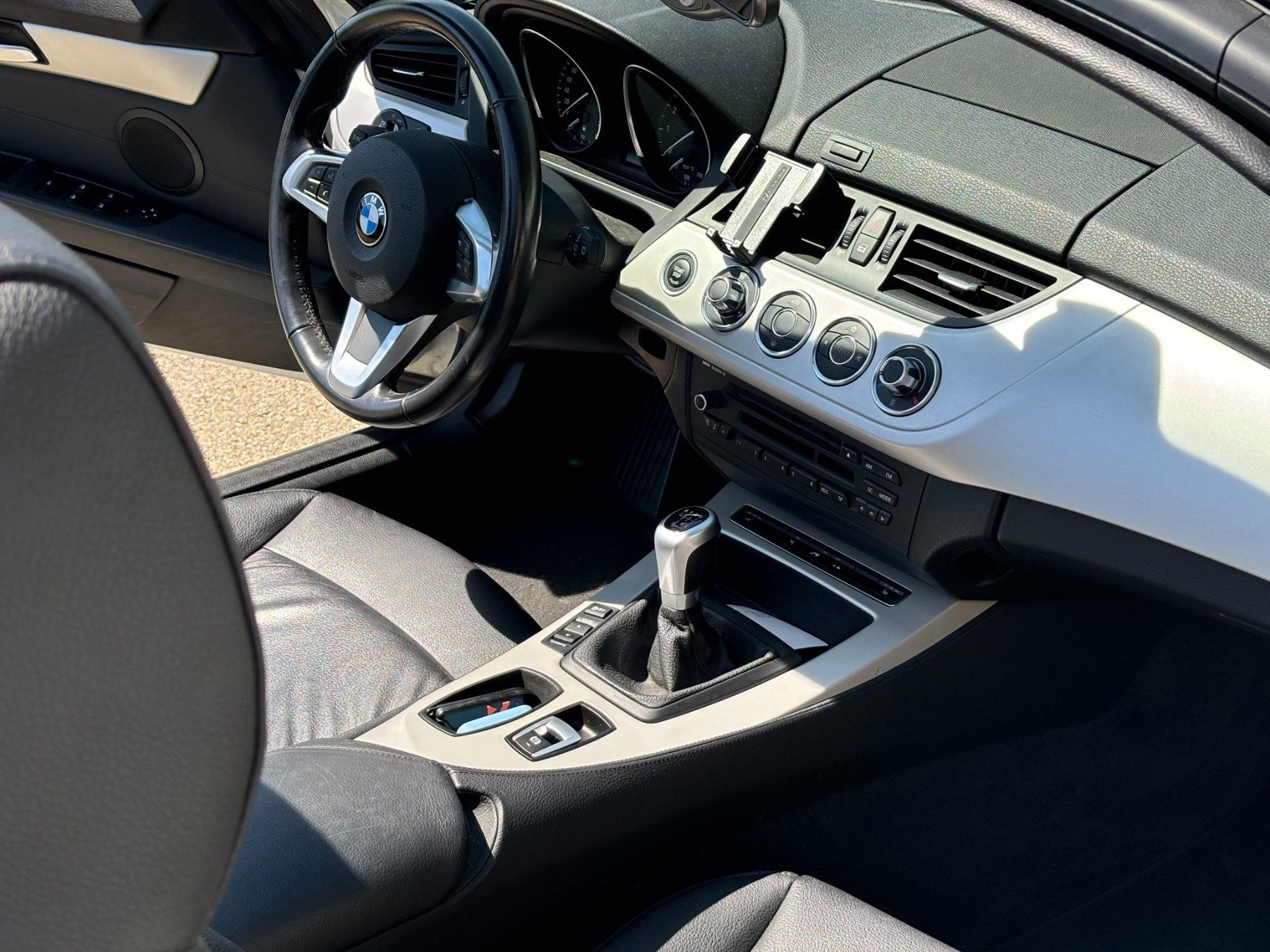 BMW Autos: BMW Z4 E89 23i Cabriolet avec climatisation 2011 – D'occasion à Hauterive NE par eriamch 3
