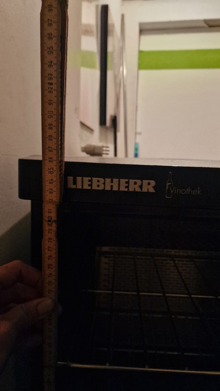 Liebherr Frigoriferi: cave à vins – Usato da Bottens venduto da seb_f9y5 2