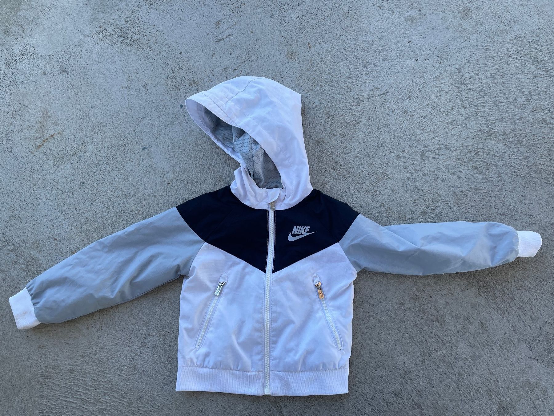 Nike Giacche & Cappotti: Nike Windjacke Grösse 92/98 – Usato da Zürich venduto da papillon8000