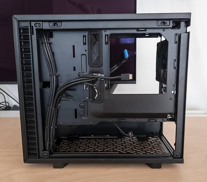 Fractal Boîtiers: Fractal Design Define 7 Nano  Mini-ITX Gehäuse – D'occasion à Zuchwil par PC-Spektrum 2