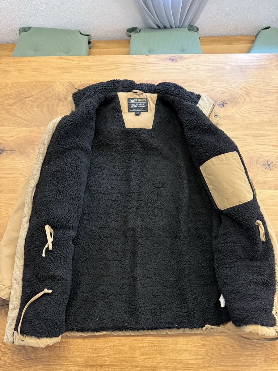 Manteaux: Volcom Winterjacke, beige – D'occasion à Appenzell par mar_6bpw 1
