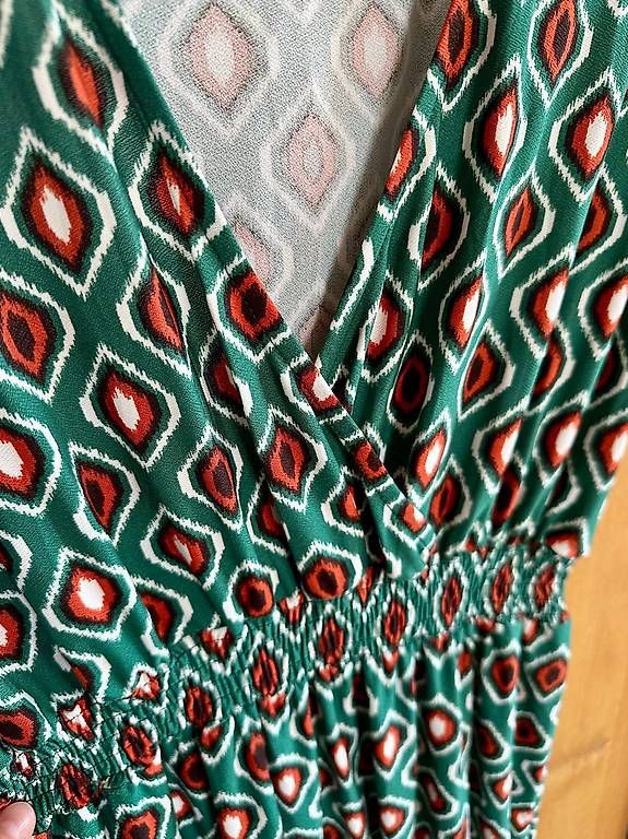 Vestiti: Gemustertes Wickelkleid – Usato da Fribourg venduto da live_life_light 2