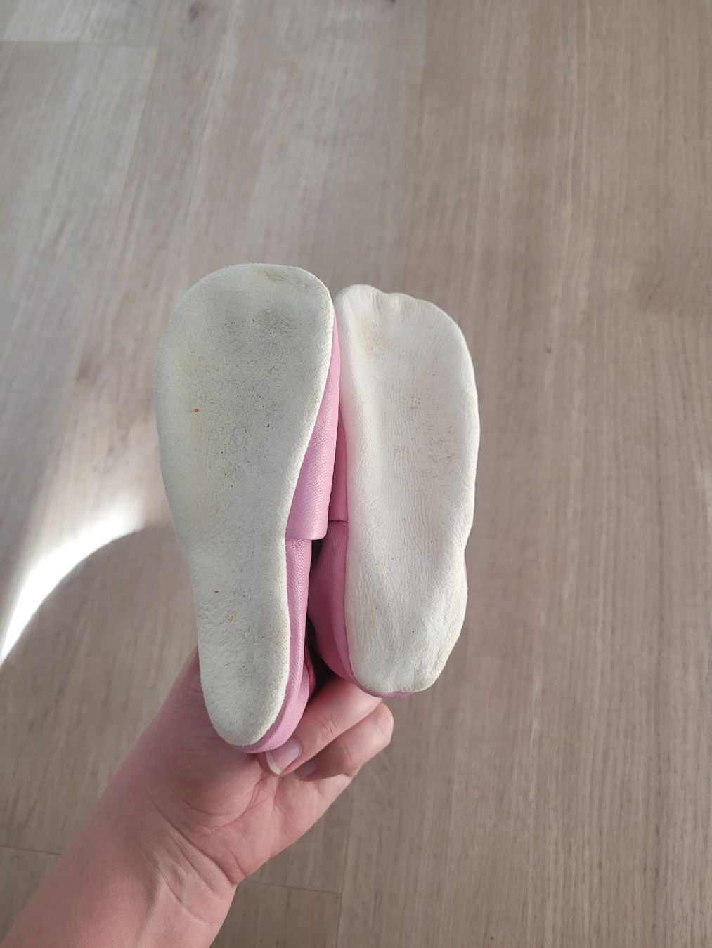 Schuhe für Jungen: Baby Schläppli neuwertig – Gebraucht aus Lupsingen von sta_wgg5 1