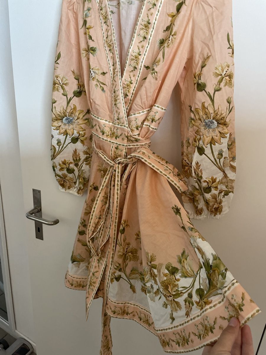 Kleider: Kleid Wickeloptik Blumenmuster Grösse S neu – Neu (gemäss Beschreibung) aus Monte Carasso von alu_cf8g 3