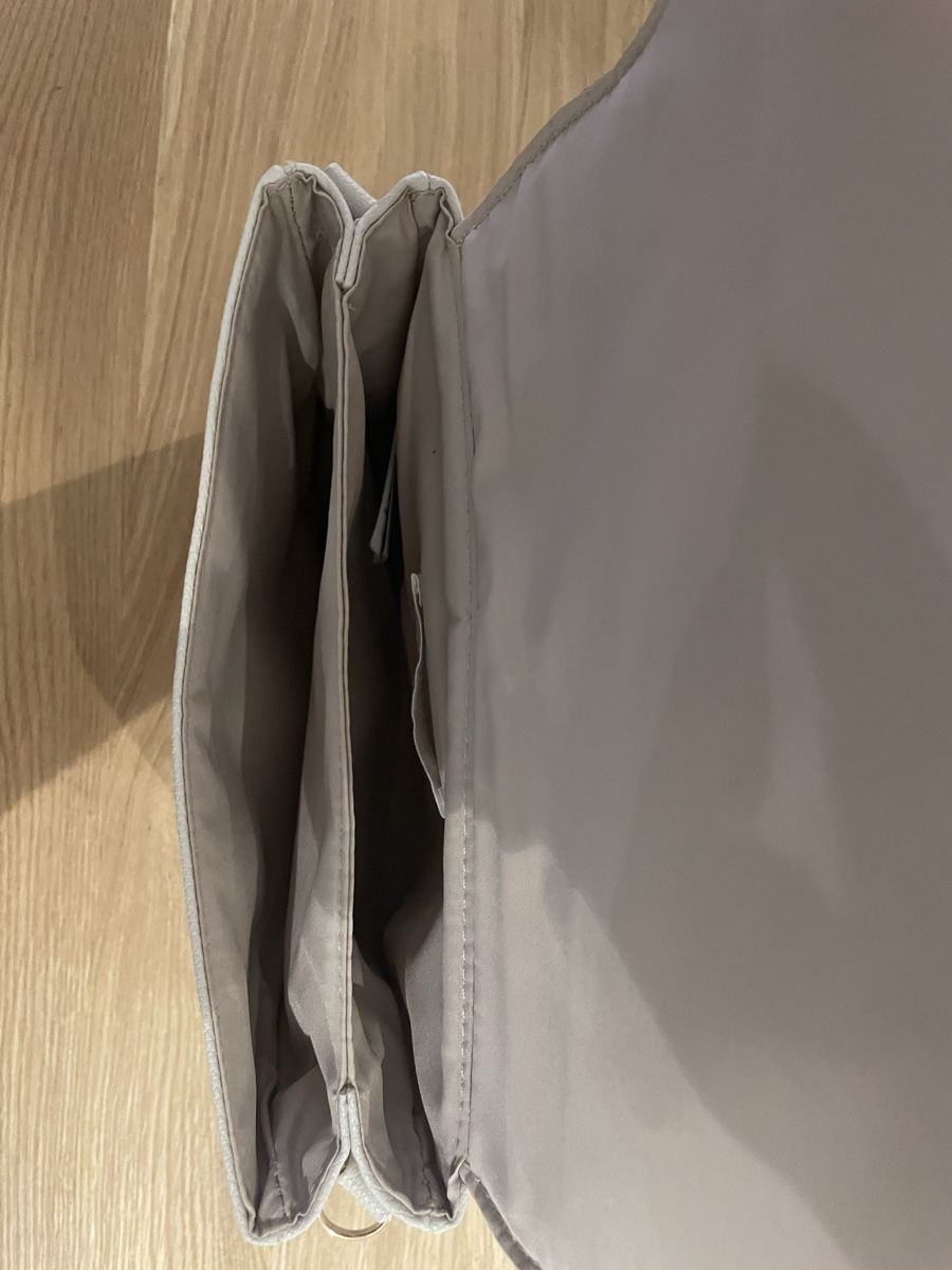 H&M Borse da donna: Weisse Handtasche – Usato da Chur venduto da buc_6tcp 3