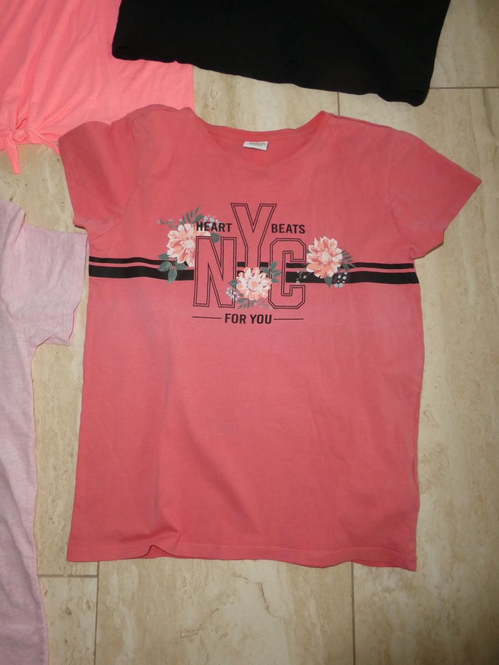 Kleiderpakete & -sets: 5 T-Shirts Grösse 156/164 – Gebraucht aus Mels von KOSL 2