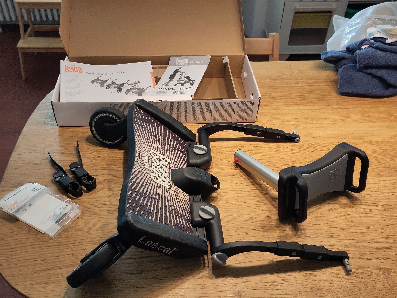 Lascal Accessori per carrozzine: Lascal BuggyBoard maxi+ mit Sattel, gut erhalten – Usato da Lufingen venduto da Velutluna 2