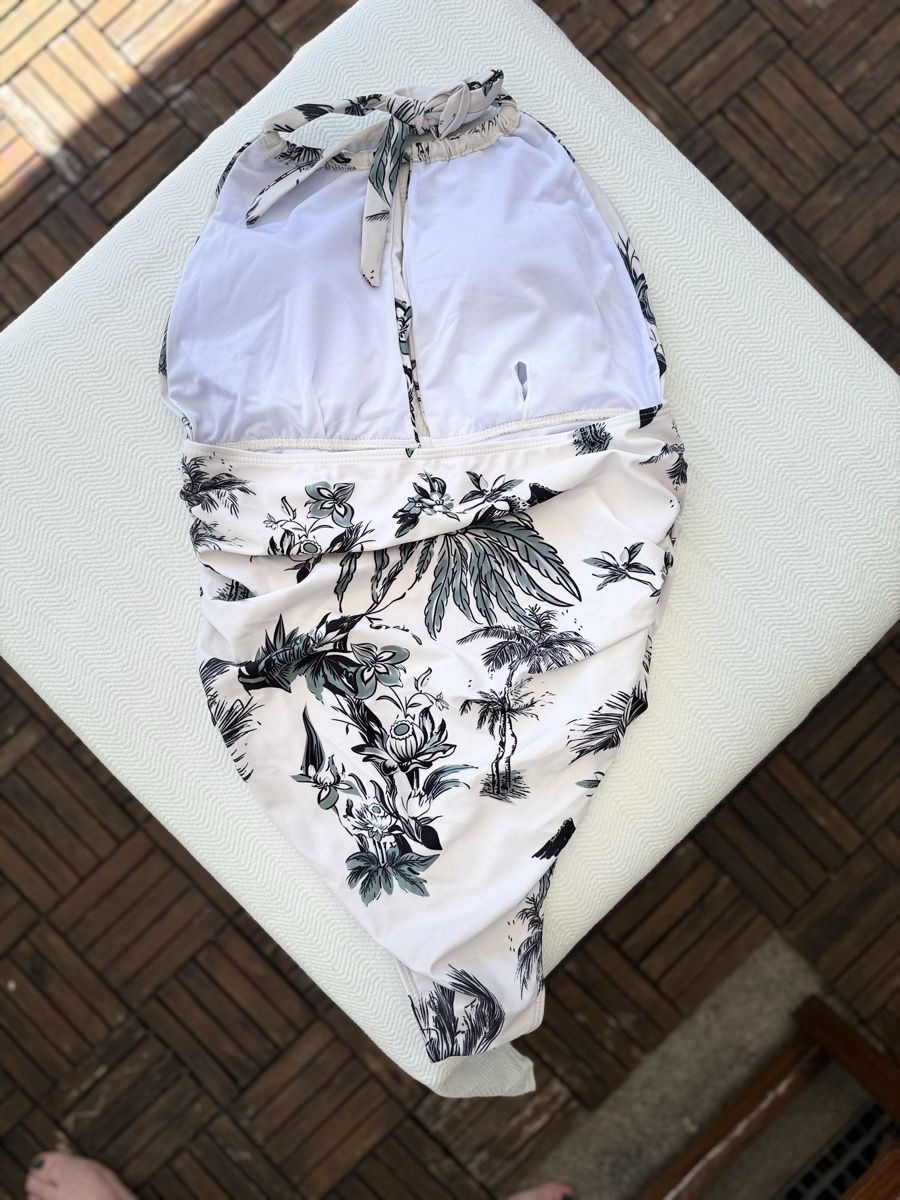 Badekleider & Bikinis: Weisser Sommer Badeanzug mit Palmenmuster, XL – Neu (gemäss Beschreibung) aus Russikon von Leks4 2
