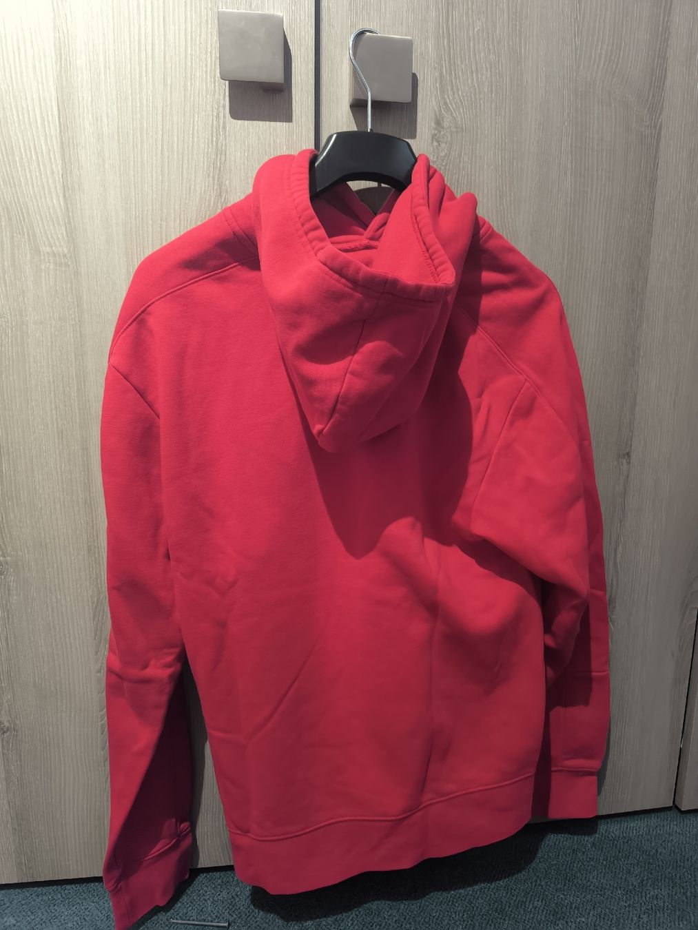 Nike Maglioni & Felpe: Nike Air Hoodie  – Usato da Egliswil venduto da yan_5wq8 1
