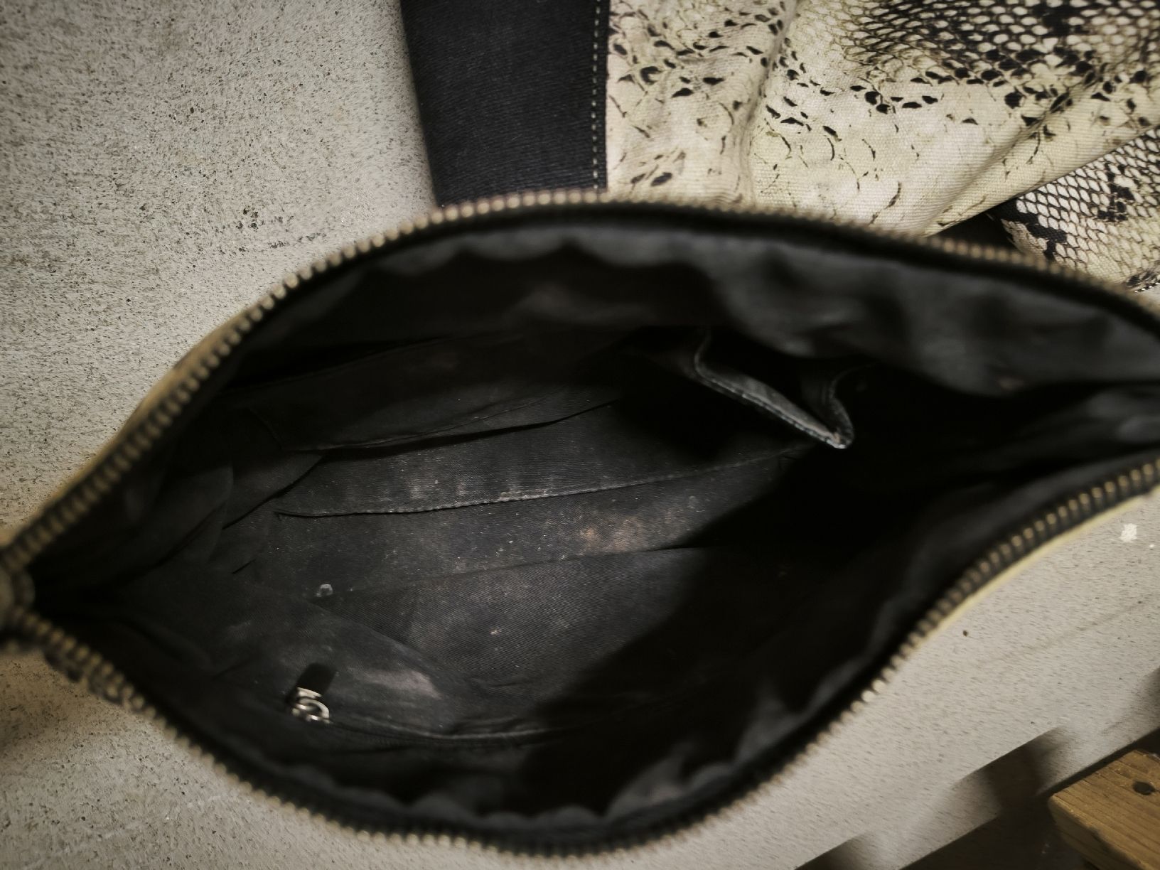 Codello Borse: Reise oder Sportsche Codello mit Kosmetik Tasche bunt guter  – Usato da Kloten venduto da Olivenbaum2017 2