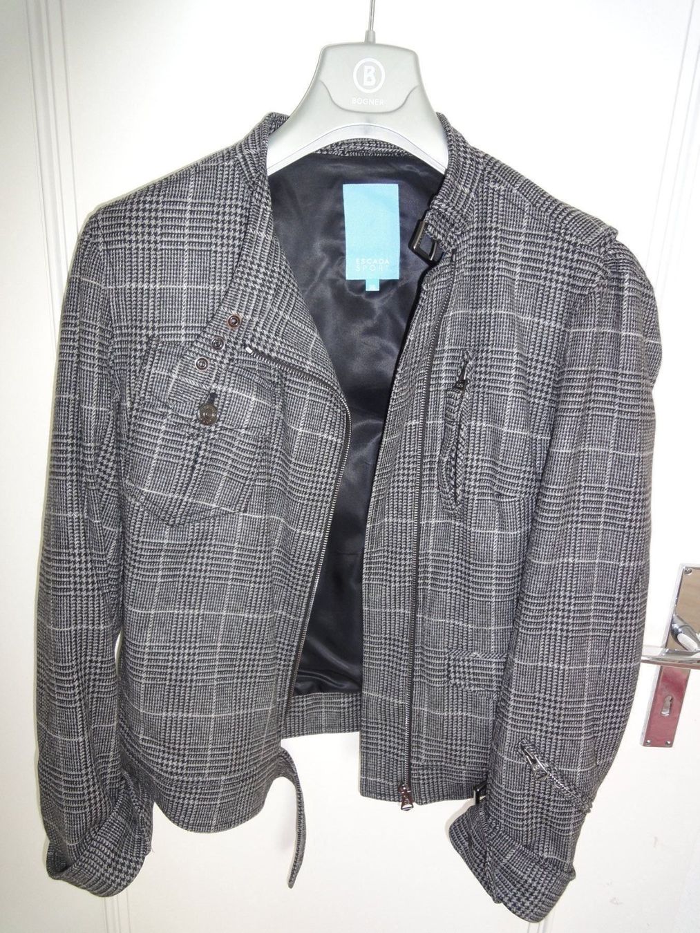 Escada Jacken: Escada Blouson – Gebraucht aus Zufikon von andrea0510 1