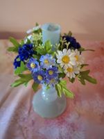 neu: Kerzenständer Glas hellblau mit Blumenkranz Deko