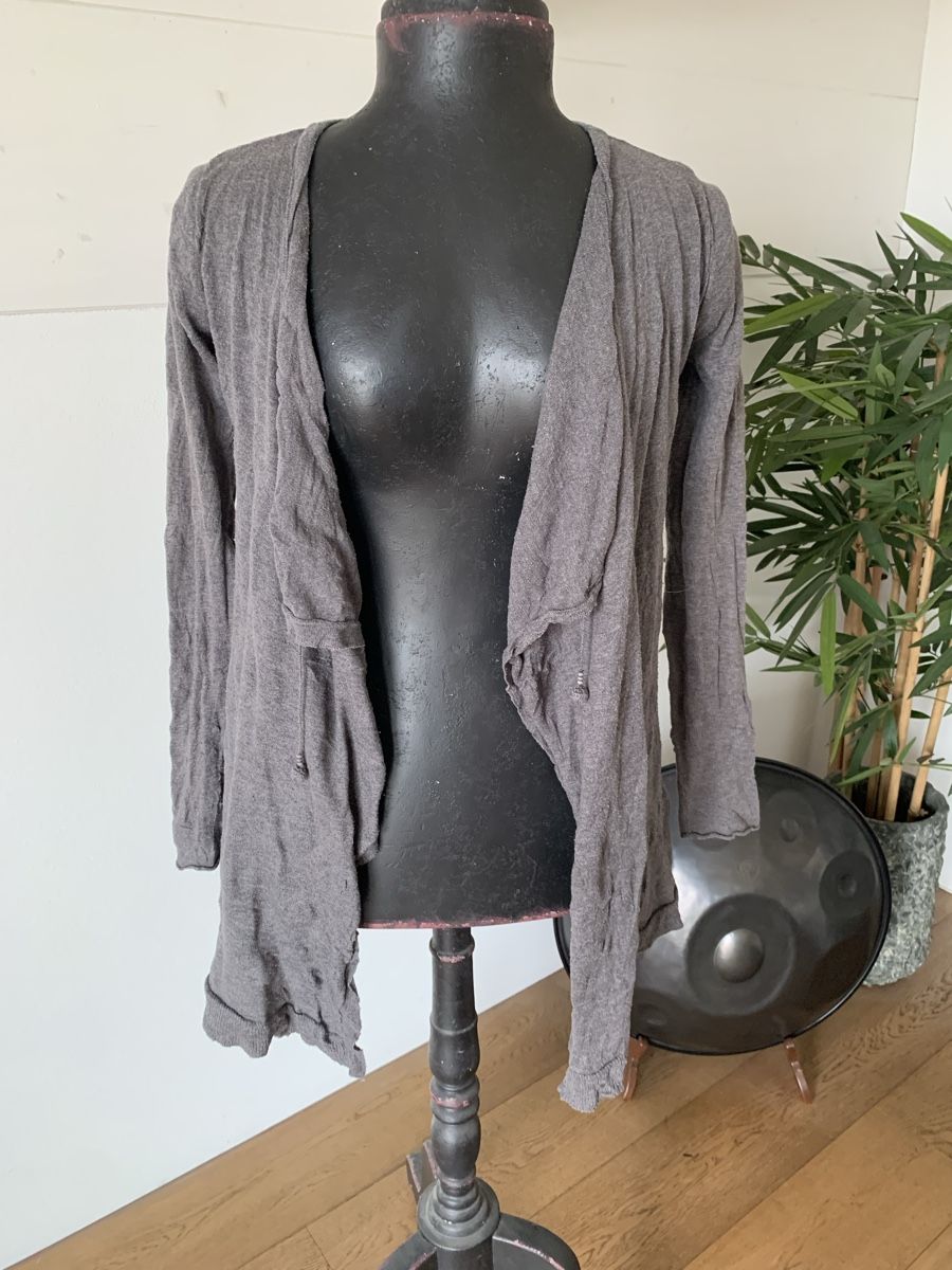 Nile Giacche: Nile Cardigan – Usato da Lugnorre venduto da SOM69