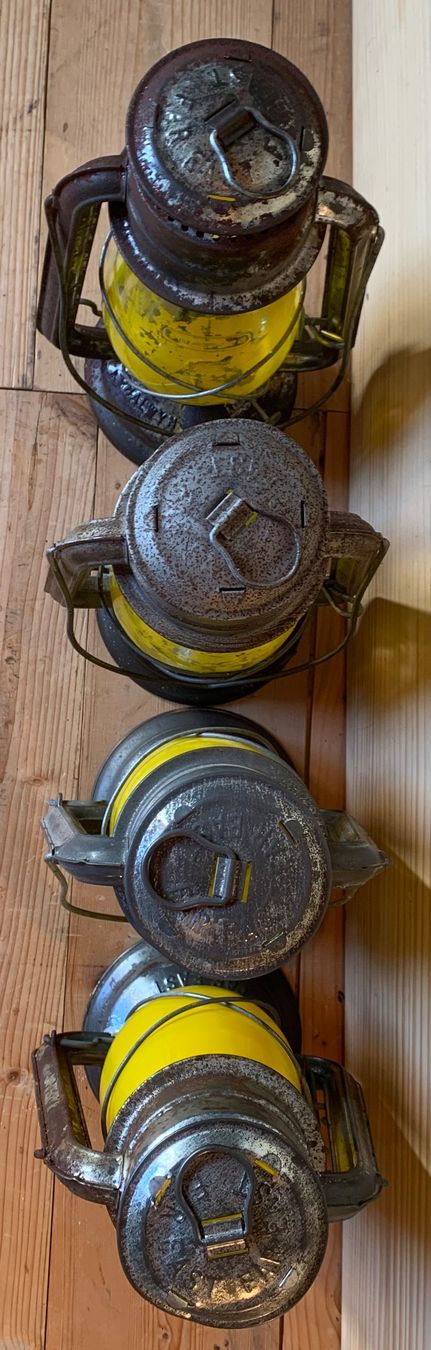 Lampen & Licht: 4 Petrollaternen Chalwyn der CH Armee – Gebraucht aus Goldingen von Bergler012 4