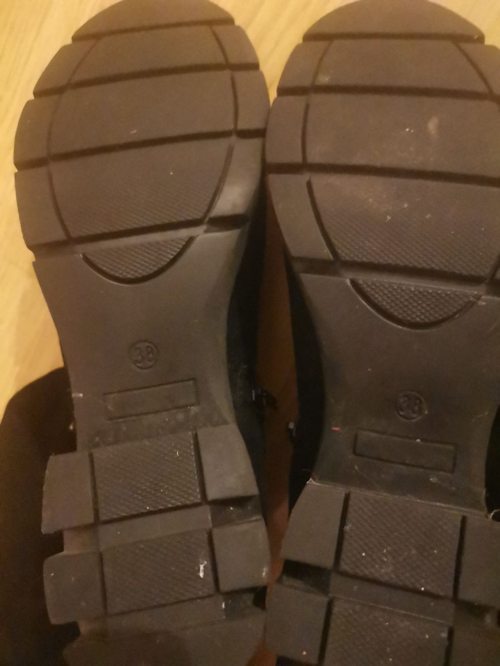 Scarpe da donna: Bottes noires élégantes taille 38 – Usato da Biel/Bienne venduto da Edi5Roli3 8
