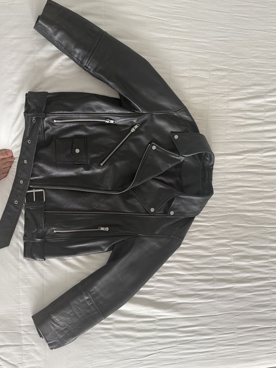 H&M Giacche: Leather Jacket - Unisex Biker Style - Size M – Usato da Zürich venduto da lisa_grnbrg