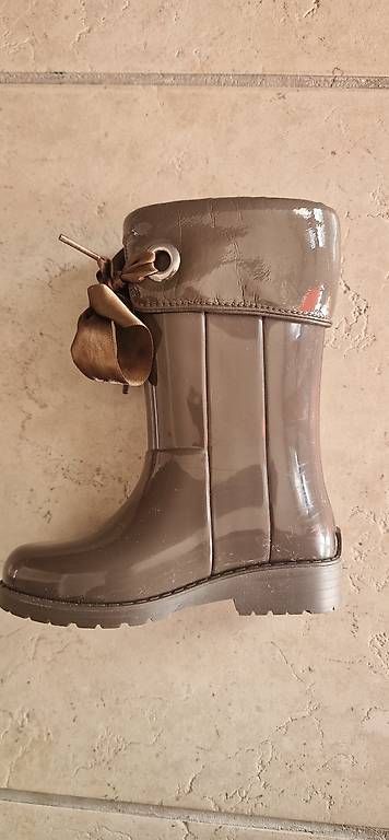 Scarpe per ragazze: Stivali Chicco no. 24  – Usato da Massagno venduto da Ale86 1