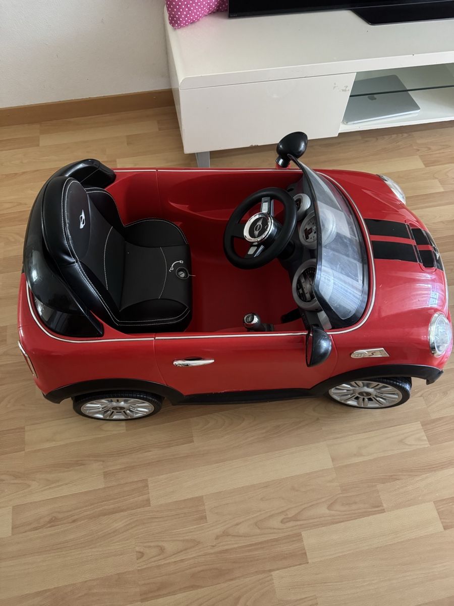 Fahrzeuge für Kinder: Electric Ride-On Car Mini Cooper Red Used – Gebraucht aus Zürich von Qurmanc 1