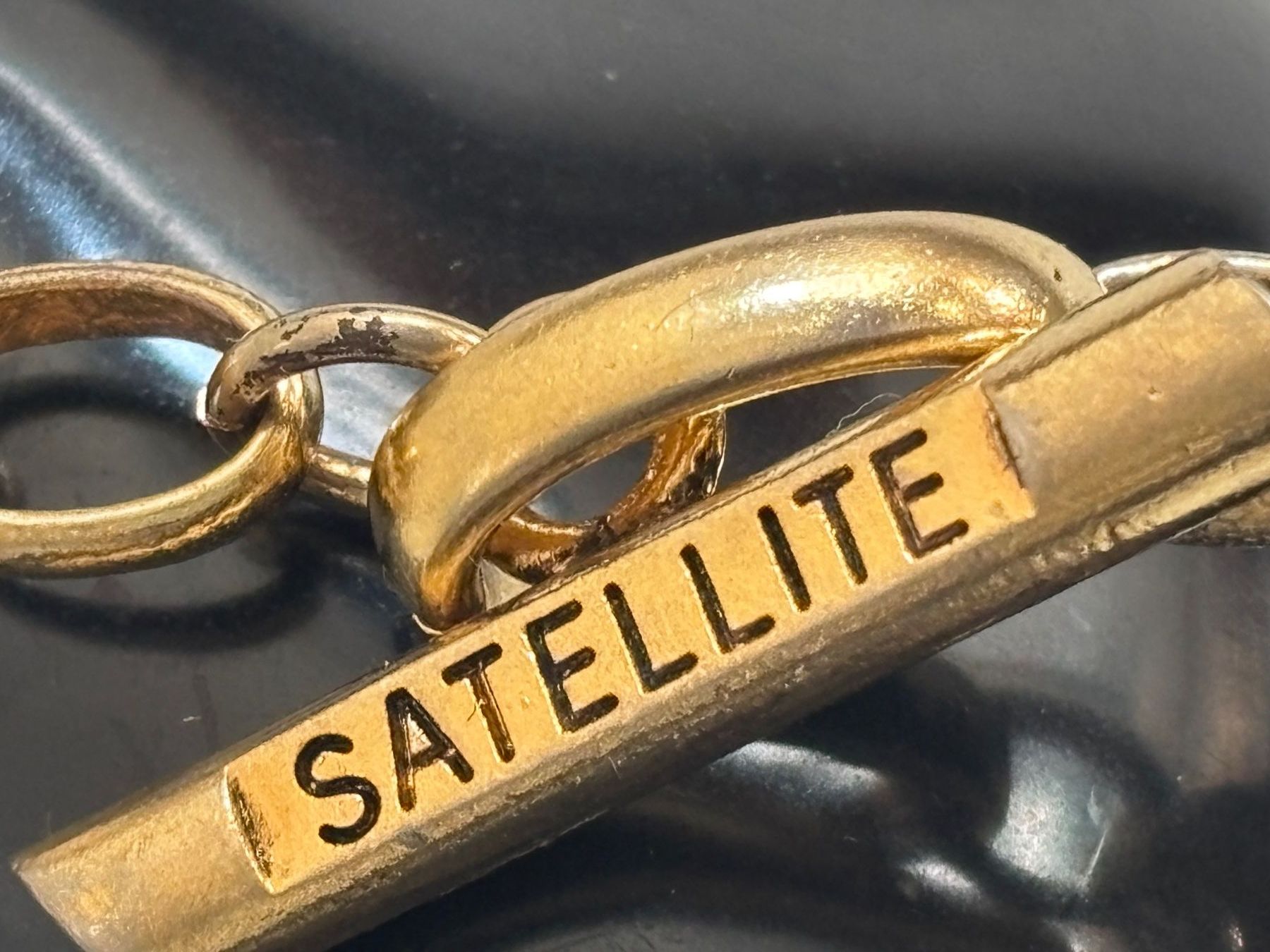 Colliers: Collier plastron vinta  SATELLITE – D'occasion à Peseux par cha_t8hk 3