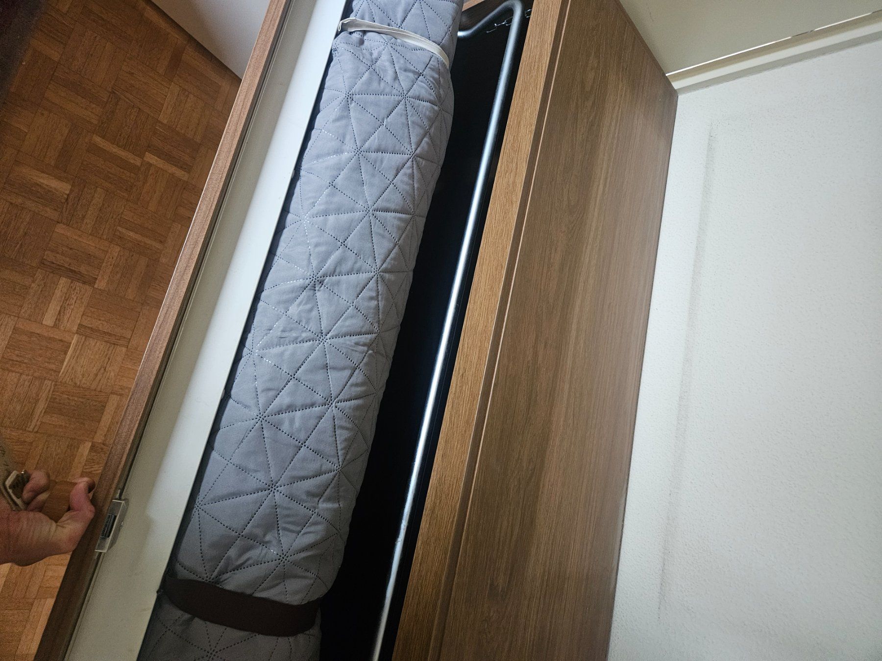 Schränke: Schrank/Wand - Bett – Gebraucht aus Zürich von pas_62dh 3