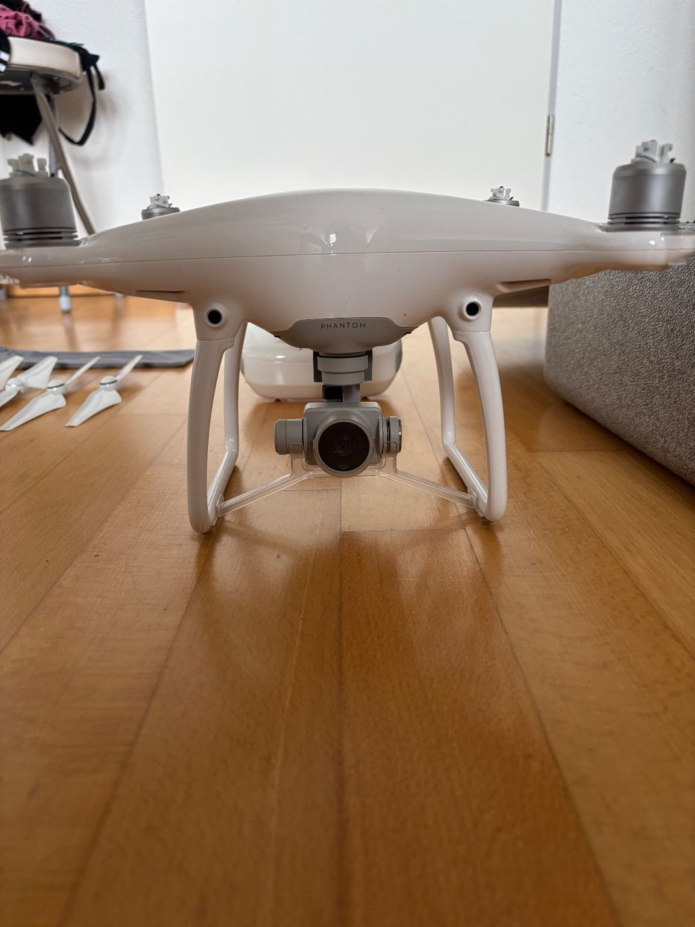 DJI Modellismo RC: DJI Phantom 4 Set mit Akku – Usato da Heimberg venduto da joe_kx25 2