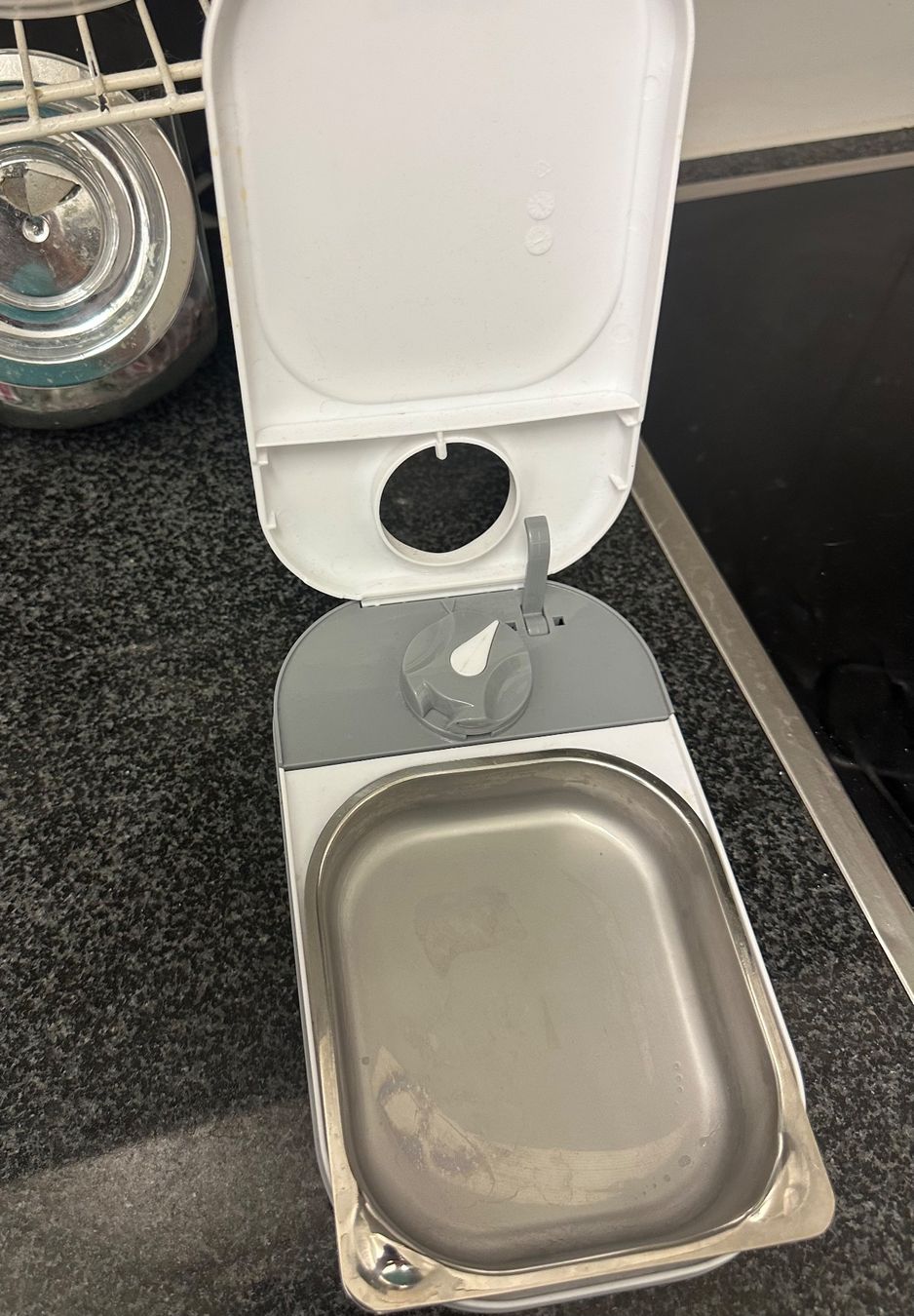 Mangimi: Futterautomat Closer Pets C100 One Meal gebraucht – Usato da Bolligen venduto da Mitica