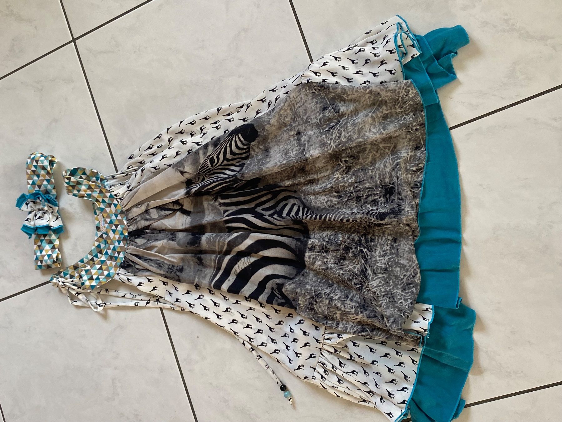Vestiti & Gonne: LA RUCHE DE LORINE robe 10ans – Nuovo (secondo la descrizione) da domdidier venduto da picolo99