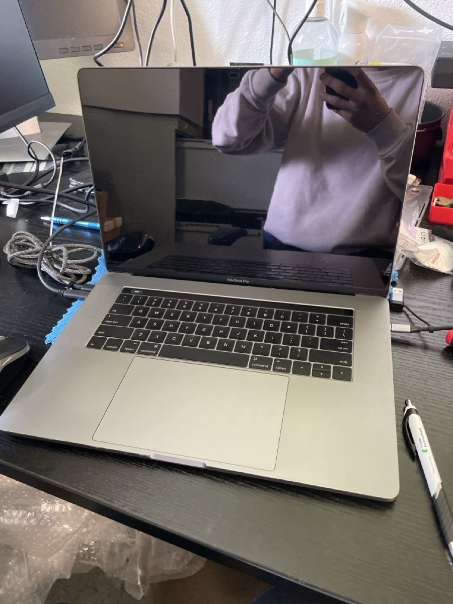 Apple Notebooks: MacBook Pro A1707 Def. – Defekt aus Abtwil sg von Kueng.MultiOutlet