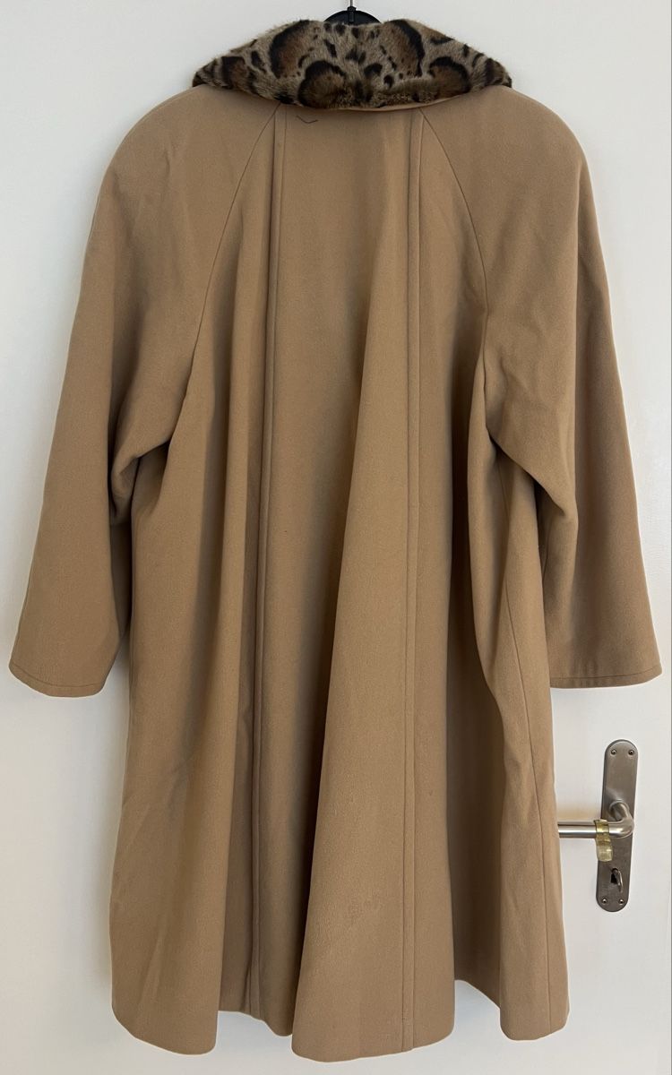 Mäntel: Edler Wintermantel, Gr. 38 – Gebraucht aus Uster von Family_Boutique 1
