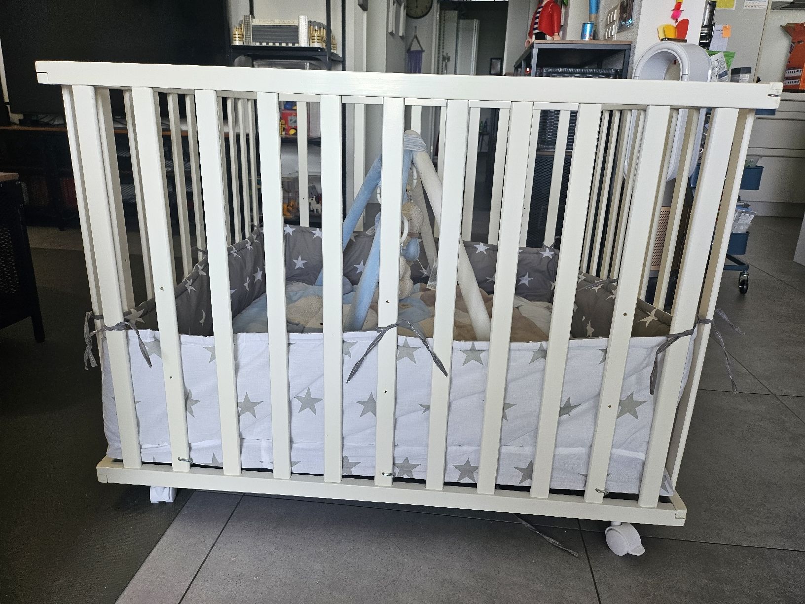 Box & Barriere di sicurezza: Roba Laufgitter mit Spielteppich – Usato da Baar venduto da Naedels-Kreationen 1