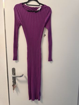 Trendiges Strickkleid in Lila, Grösse S